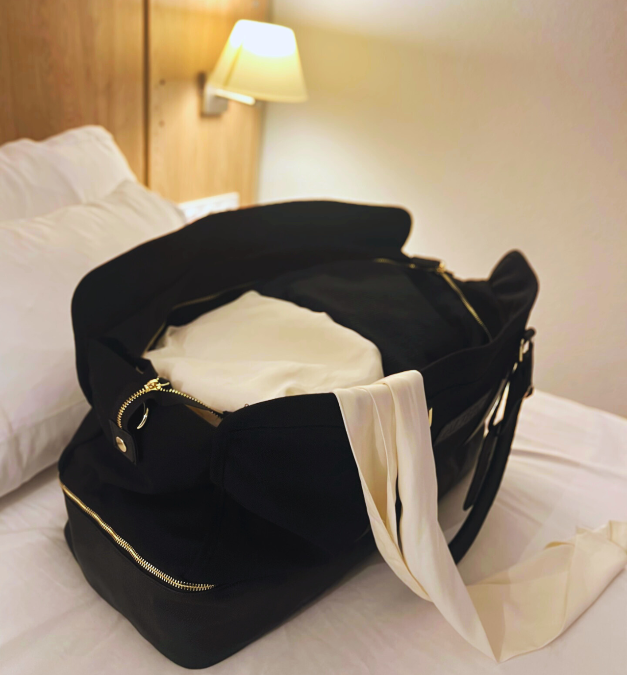 ALTERO- Weekender Aura